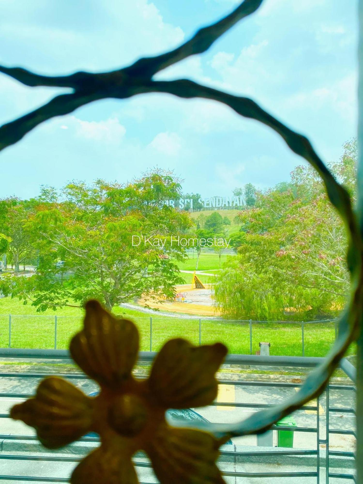 4 Bedrooms Homestay, Fully Aircond In Sendayan By D'Kay Homes I 10-15 Pax Seremban Exteriér fotografie